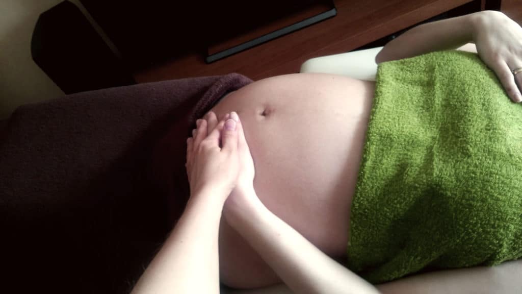 masaż w ciąży