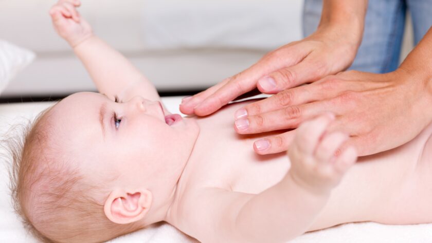 masaż dla niemowląt